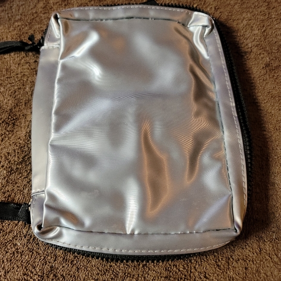 MODELS PREFER MAKE-UP ORGANIZER-MUST SEE - Picture 3 of 6